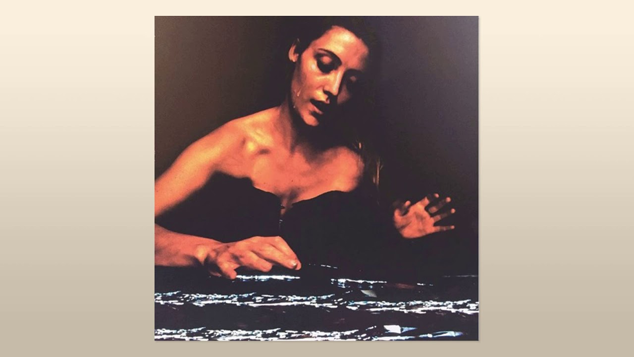 Cornelia Murr - Different This Time