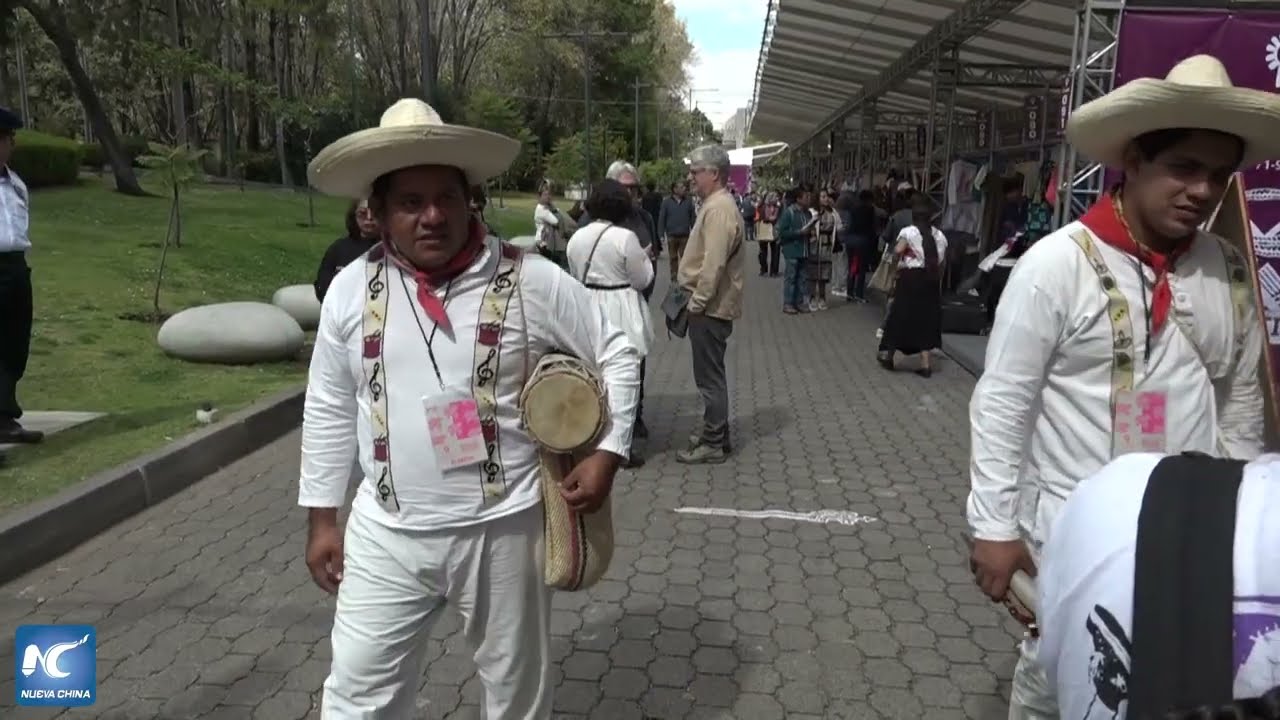 Gran exposición de arte textil se comparte en Los Pinos, en Ciudad de México
