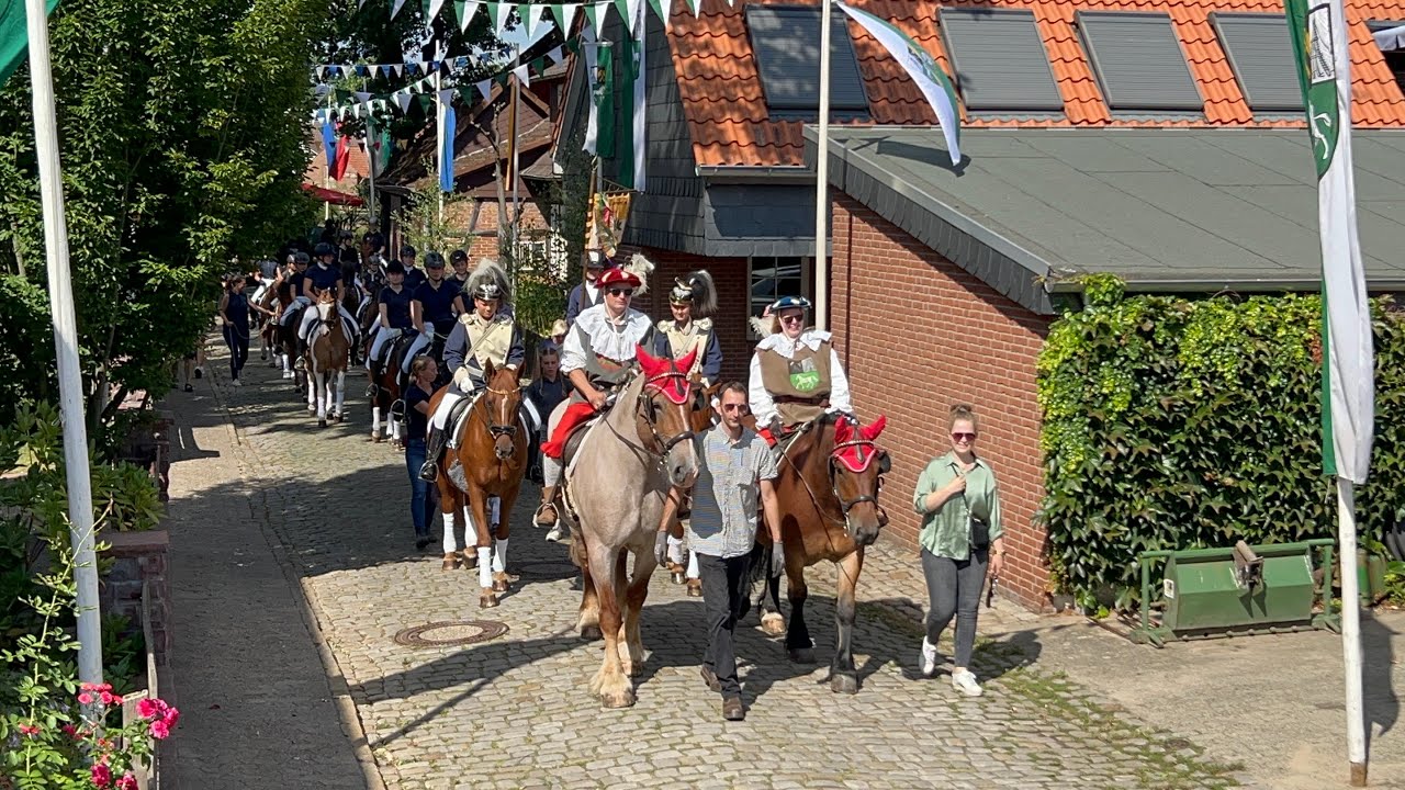 Schützen- und Volksfest Hänigsen 2022: Großer Festumzug (2x)