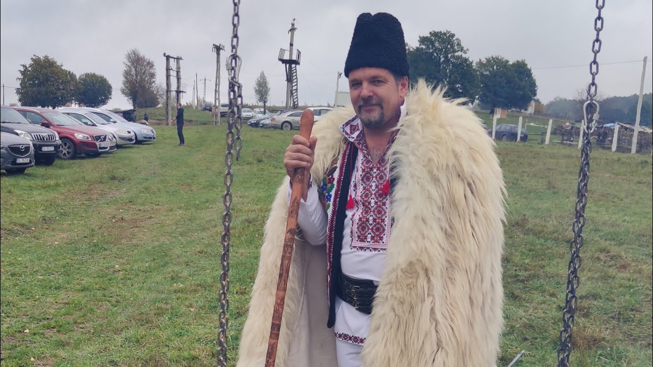RĂVĂȘITUL OILOR LA FERMA STÂNA DACILOR, SLĂNIC MOLDOVA.