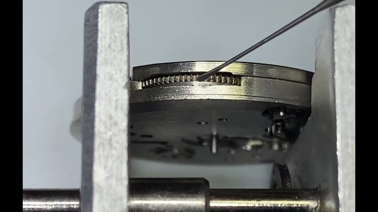 Vostok 2209 - mainspring barrel end shake