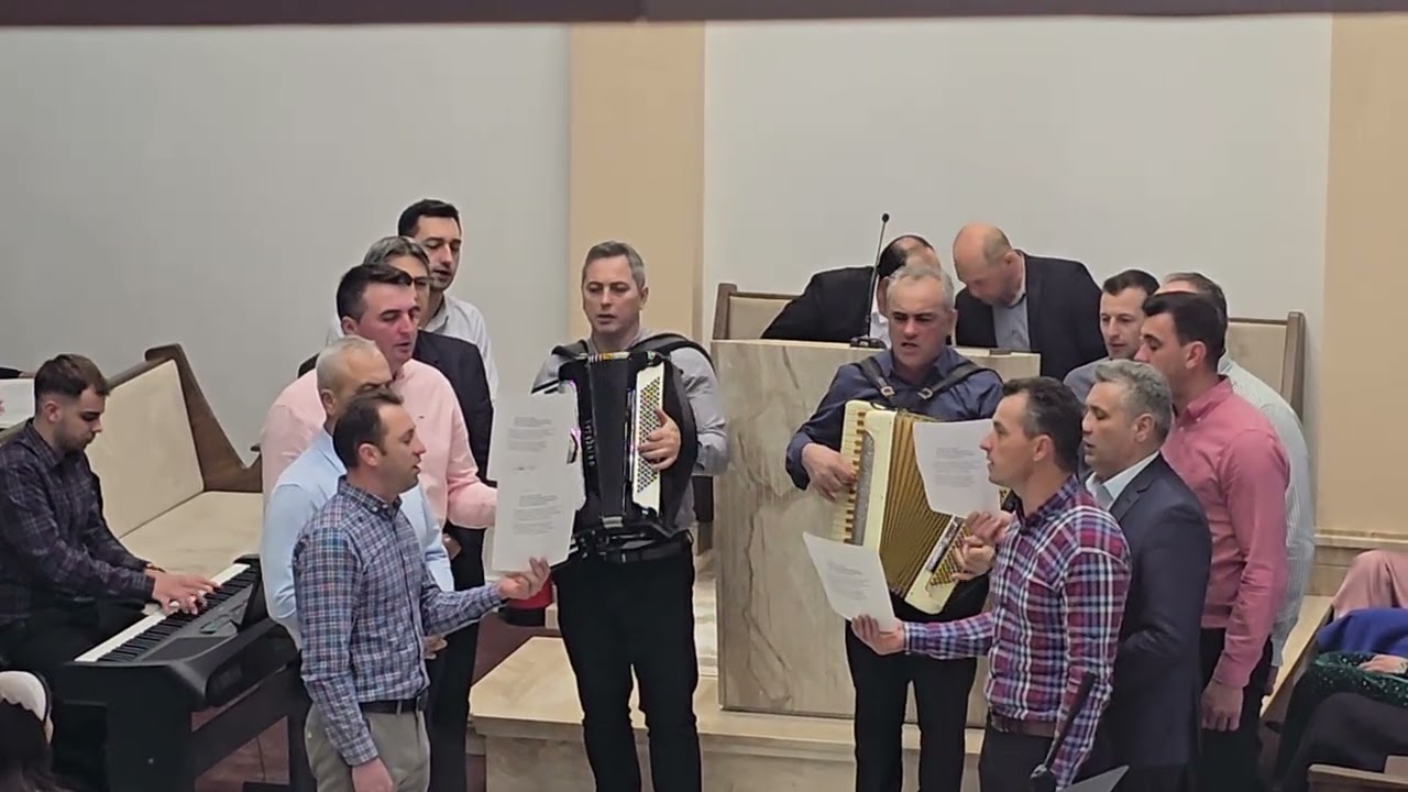 Când Isus ședea pe munte lângă marea Galilei - Frații de la Voitinel / Biserica Arbore