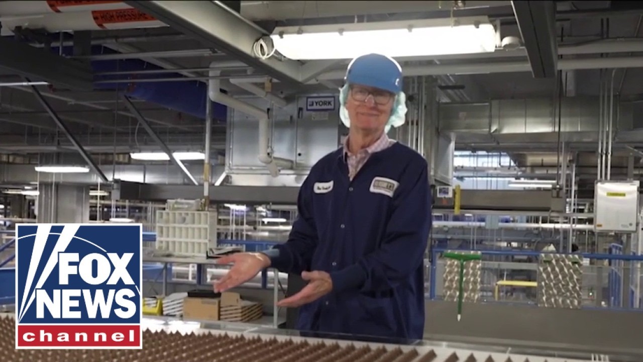 ШОКОЛАДНАЯ ИМПЕРИЯ: Стив Дуси посещает легендарную штаб-квартиру Hershey