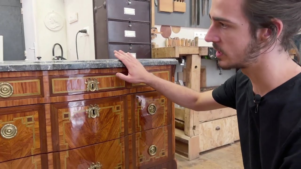 M&eacute;daill&eacute; d'or en restauration de meubles