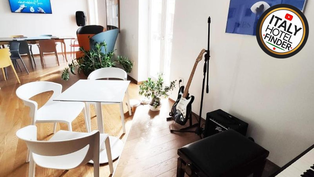 Tric Trac Hostel | Naples, Italy | Hotel Review 🏨