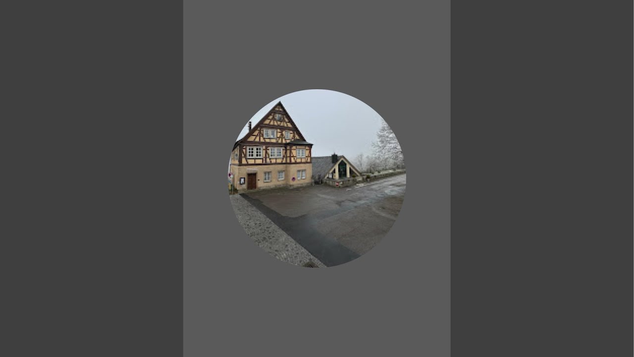 Ich liebe Germany überträgt einen Livestream.Autofahrt in Westerwald
