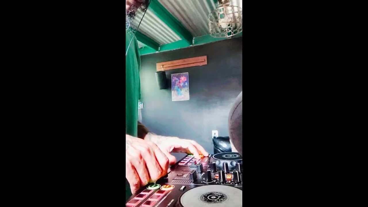 Dreamer - Ozzy Osbourne ‧ 2001 #djscrew #screwedupclick #houston #ripdjscrew #htown #screwston #djs 