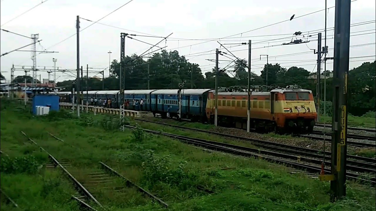 22208 Trivandrum-Chennai Super AC express overtake compilation! (Headphones recommended for sounds)