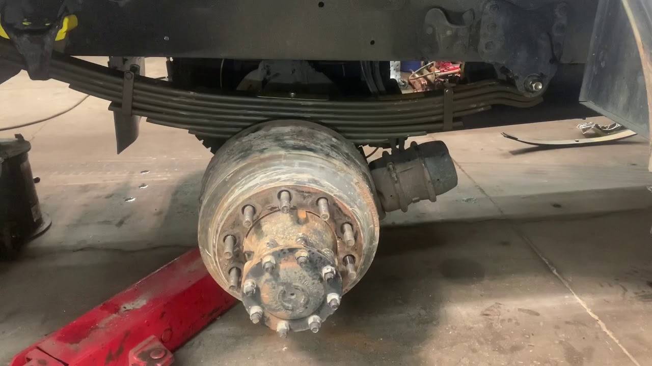 Freightliner | Rear Leaf Spring Replacement