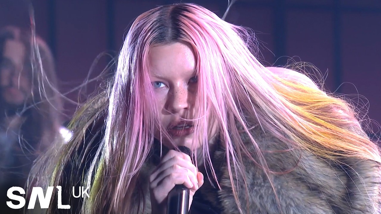 Wet Leg: Mangetout | SNL UK