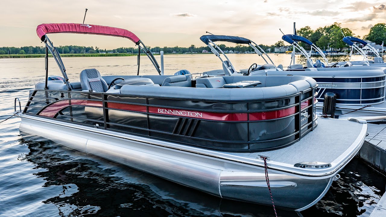 Bennington 25L Series 2023 года — лучший по соотношению цены и качества Tritoon на рынке
