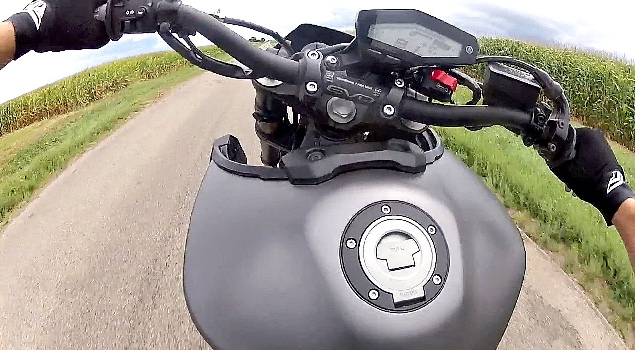 Yamaha FZ09 110MPH WHEELIE [M4 EXHAUST + TUNED]
