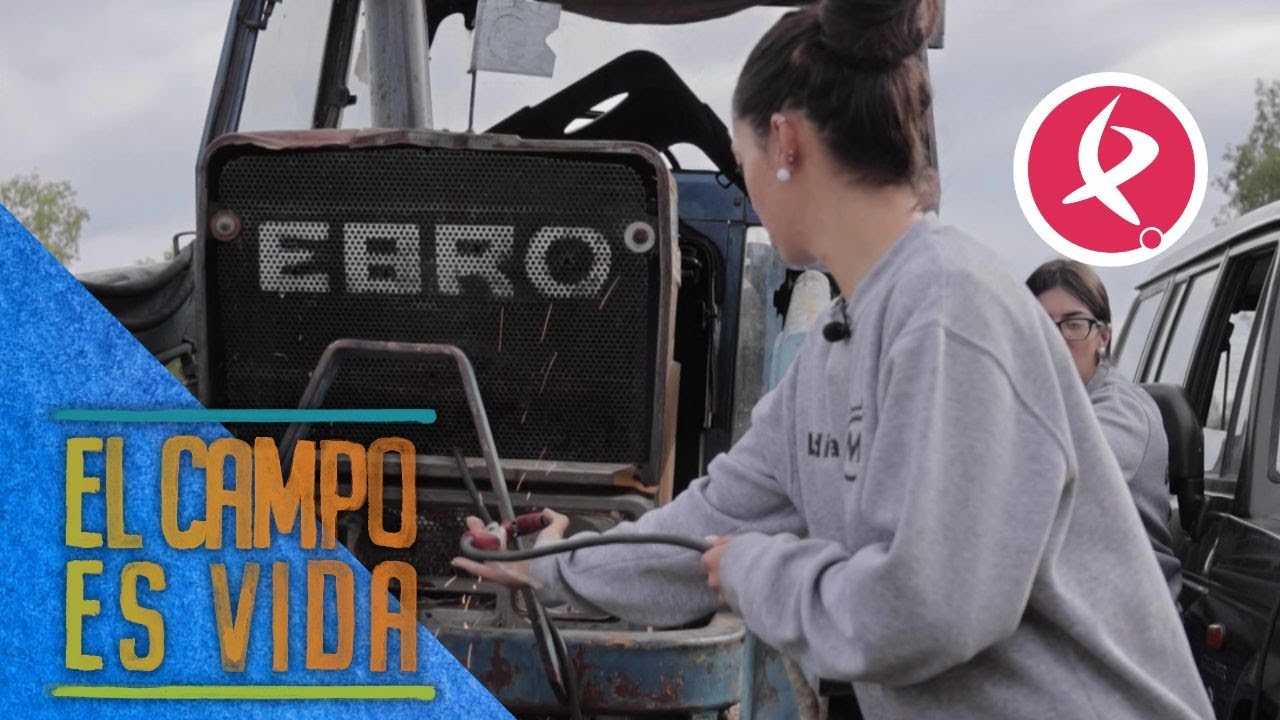 Isabel y Lidia tienen problemas con la batería del tractor | El campo es vida