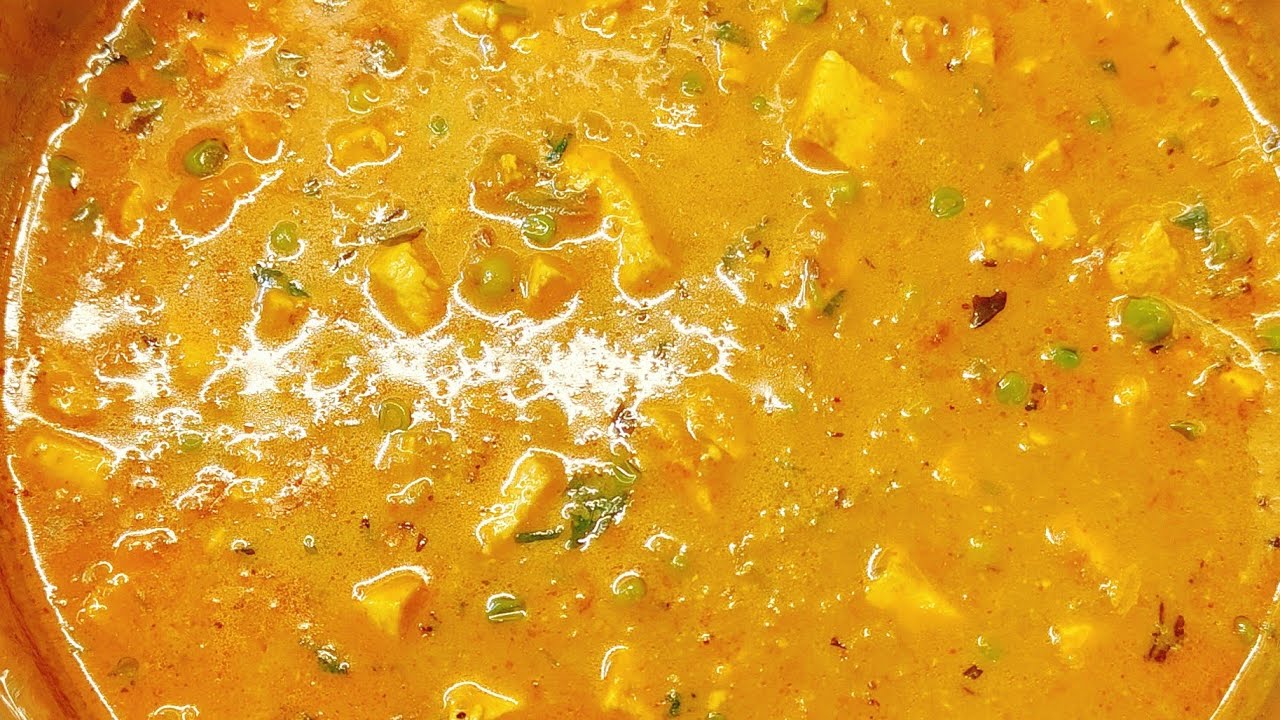 Restaurant style matar paneer 😊
