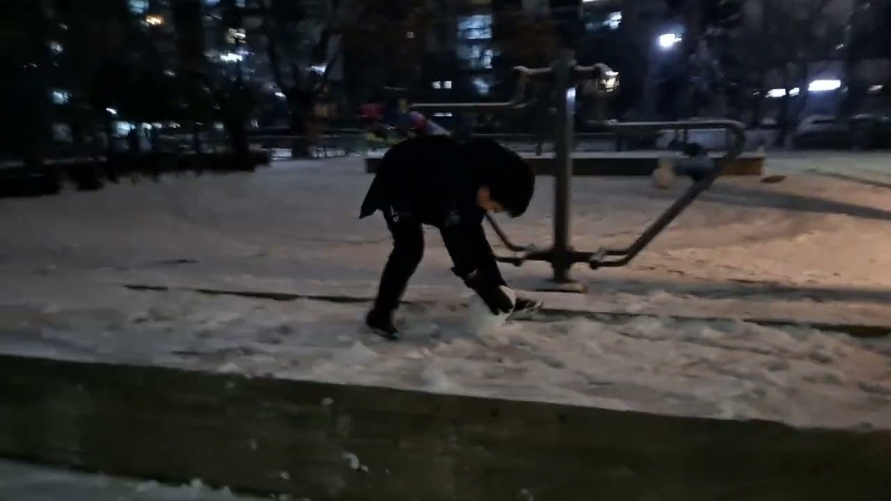 눈사람 ⛄️ 만들다가 그만~
