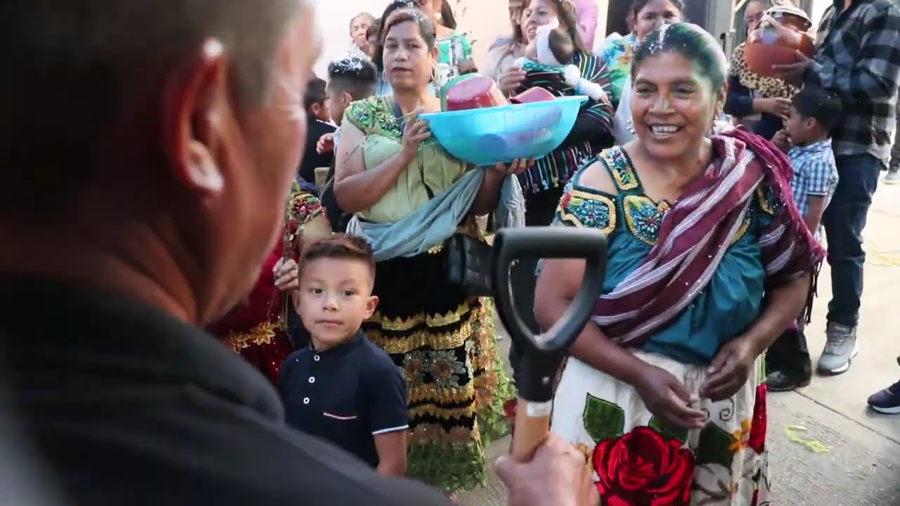 ¿Una boda falsa? - Boda de juego entre 2 niños en Santa Cruz Tanaco Michoacán México - parte 2 de 3