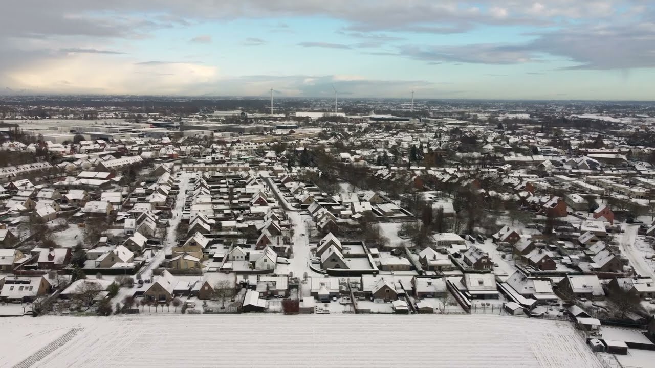 Drone beelden Sneeuw beelden Kortrijk - Zwevegem