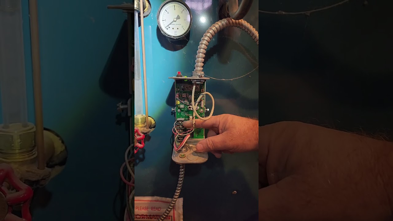 #boilerwiring #automatic water feeder#steam boiler#low water cutoff#Middle Village Queens