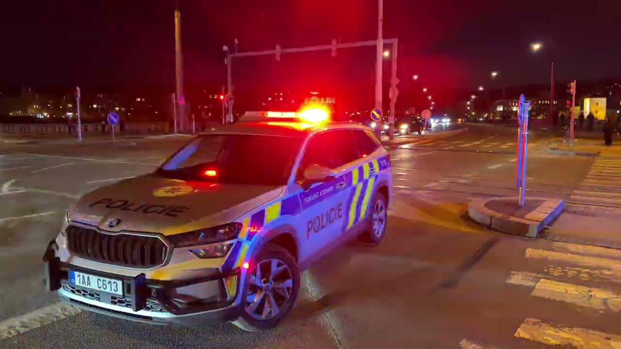 ZÁSAH POLICEJNÍHO PYROTECHNIKA V CENTRU PRAHY