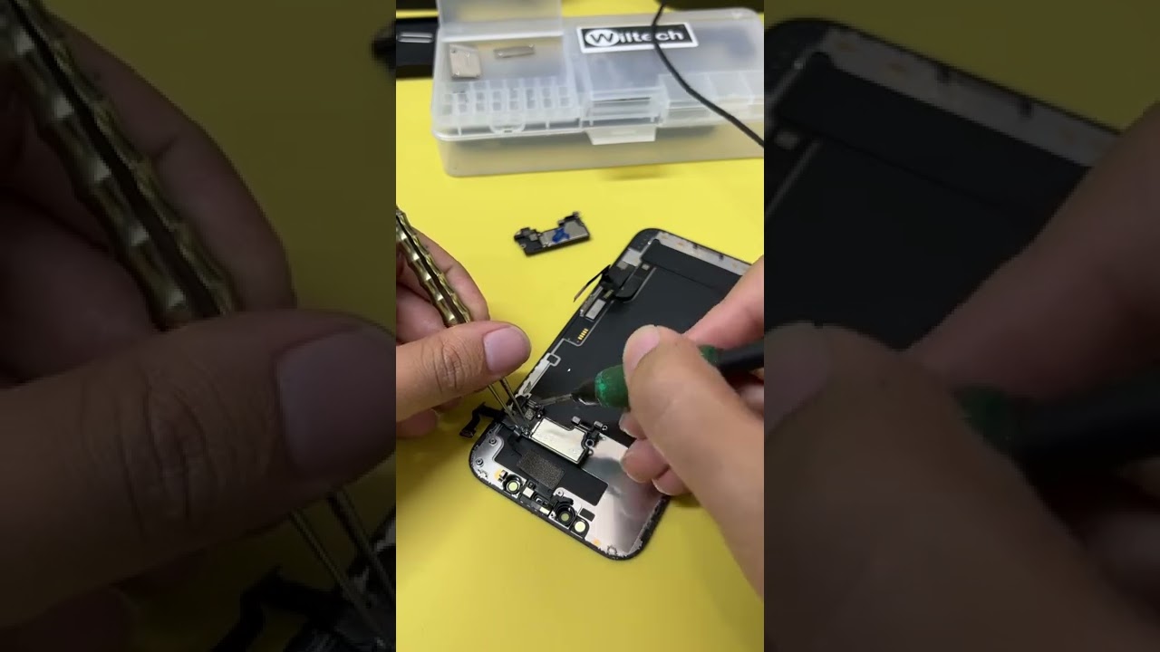 Wil: mi iPhone 12 murió por un cargador genérico! Ayúdame por favor!
