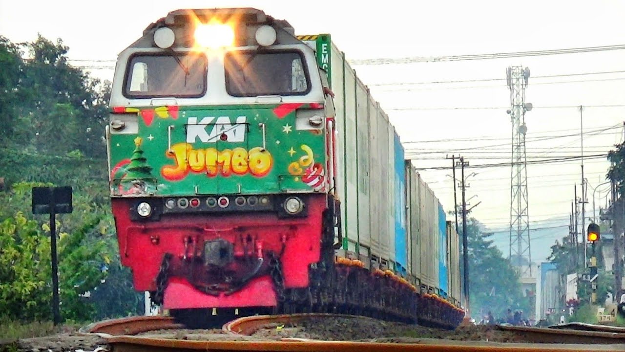 TENAGA SUPER LOKOMOTIF CC206 TEMATIK JUMBO NARIK KERETA BARANG PETI KEMAS RANGKAIAN PANJANG‼️