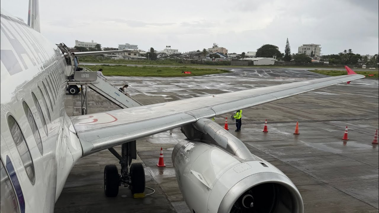 Airbus A320's Hard landing at San Andres Island l Colombia 