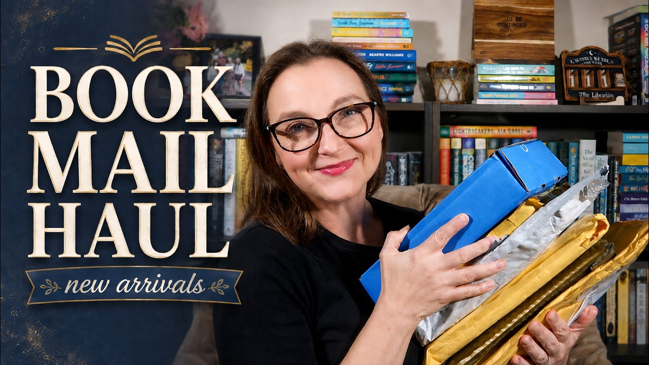 Мини-обзор книжных покупок 📚 11 новых книг! Сигнальные экземпляры, августовский BOTM + находки из...