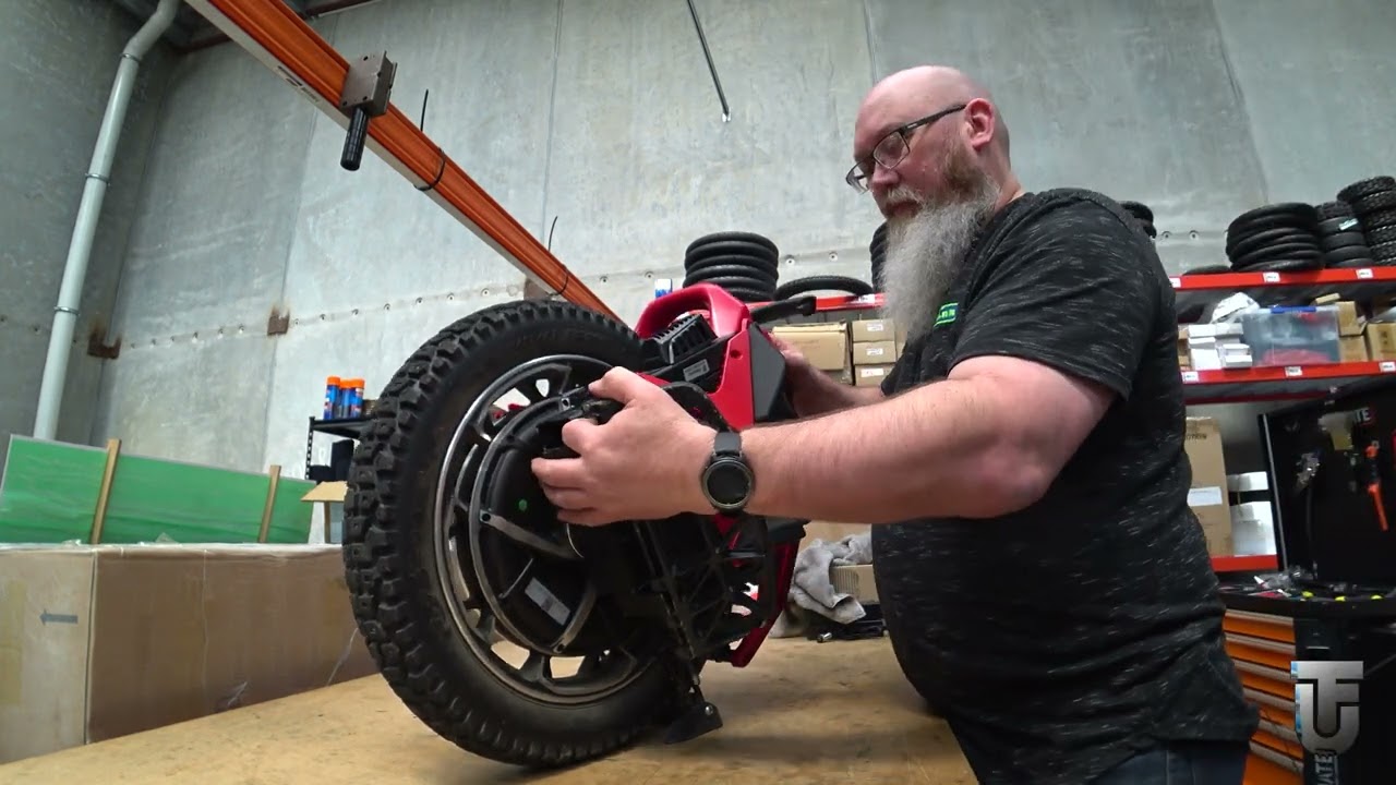 Kingsong S22 - Trolley Handle Adjustment