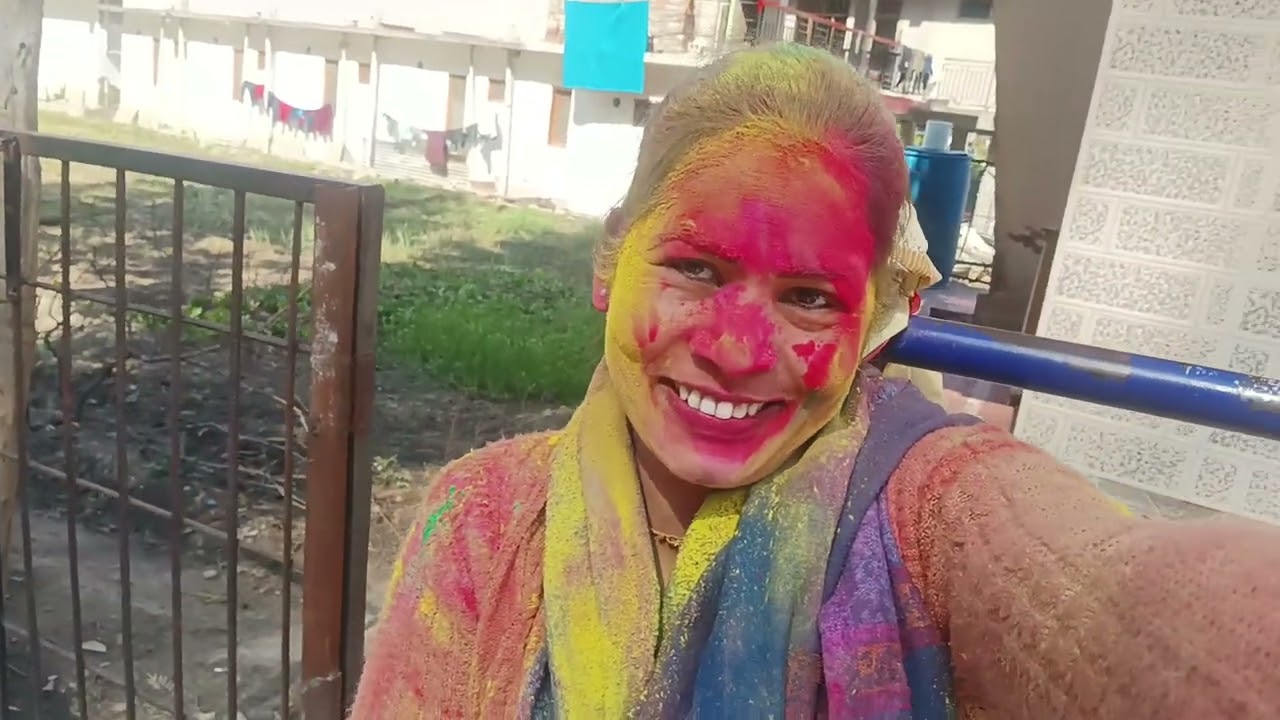 हैप्पी होलो ऑल ऑफ यूं 🫶🫶🫶