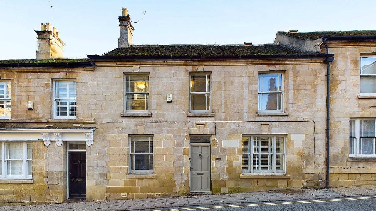 SOLD STC - Inside a £550,000 4 Bed Dream Home for Sale in Stamford!