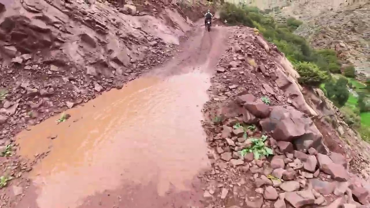 Moto Maroc 2 eme jour. Vallée de l'OURIKA, Piste des 3000, Oukaïmeden, Moulay Brahim