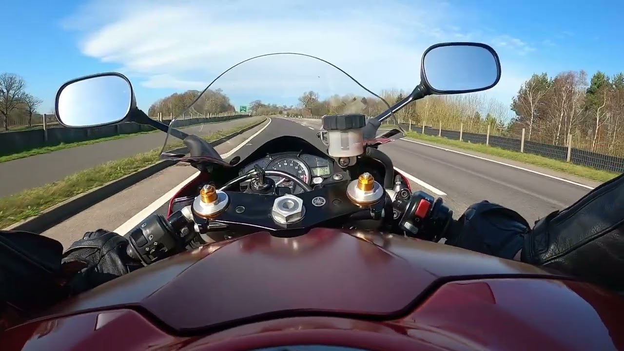 2009 Yamaha YZF-R1 Walkaround & Test Ride