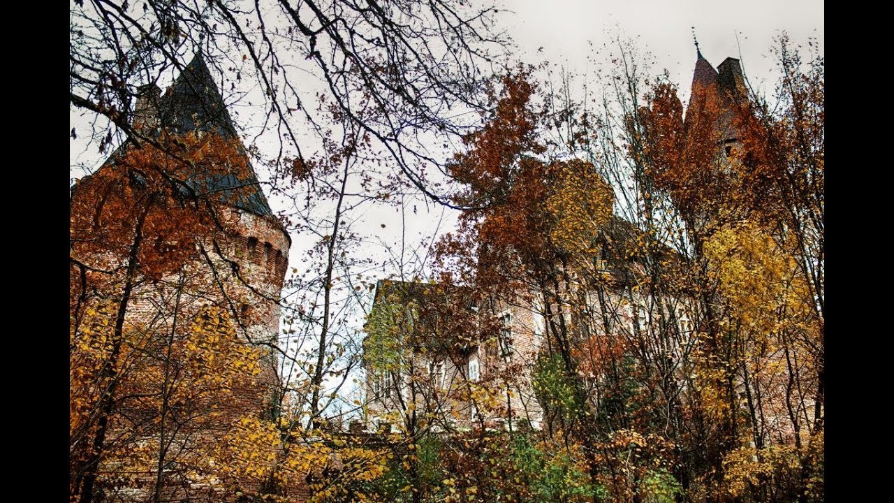 Ch&acirc;teau Kingdom Abandoned Castle Urban Exploration Urbex Lost Place Verlassene Burg France 2019