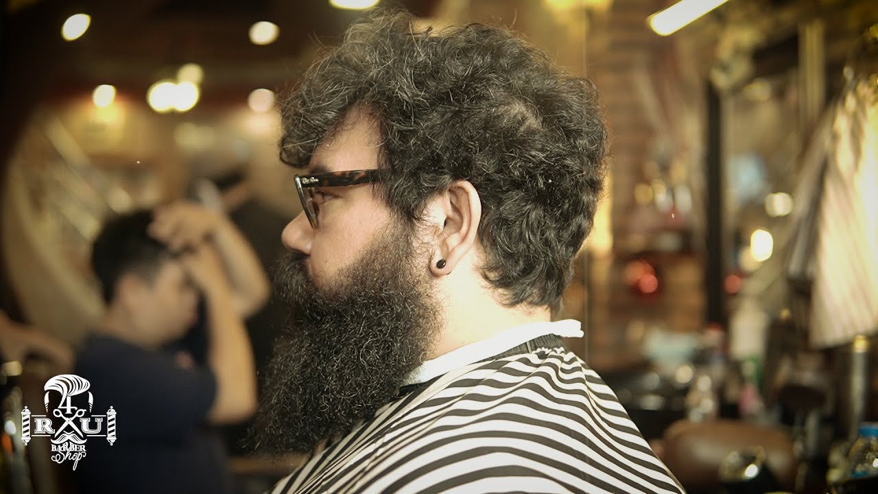 4RAU BARBER DELUXE - HAIRCUT AND BEARD TRIM