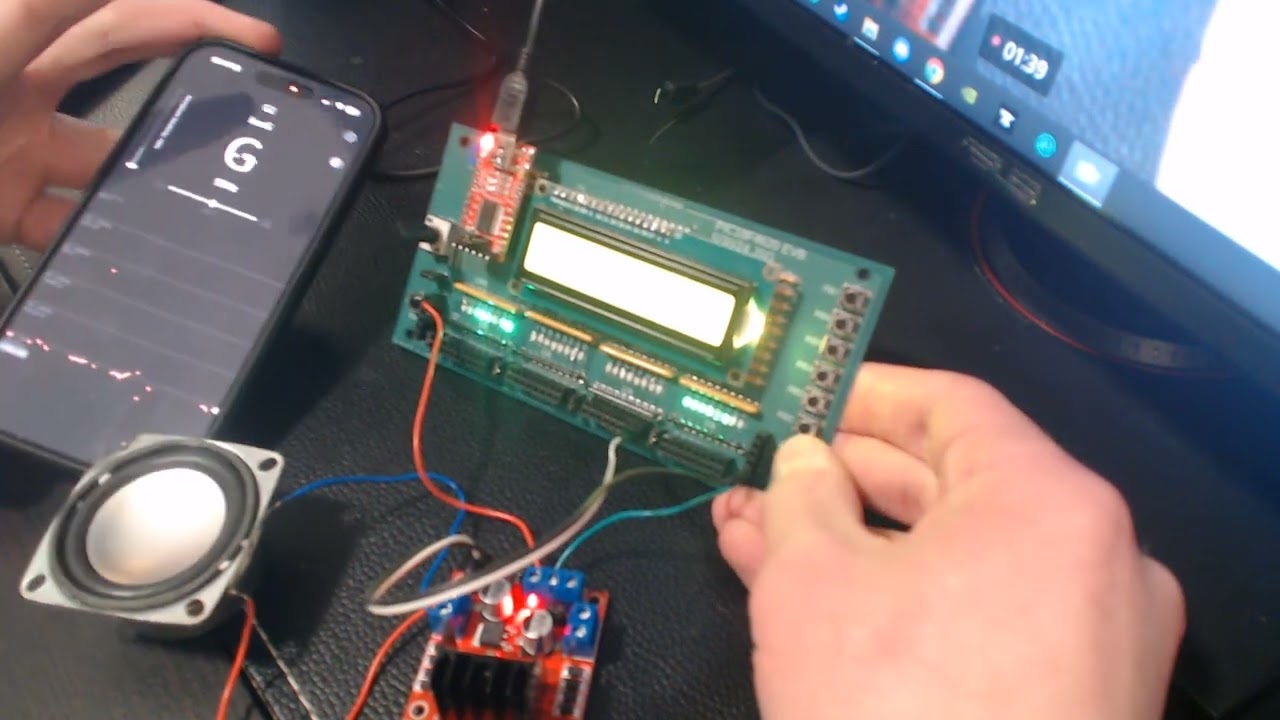 ECE376 Lab01 8 Key Piano Demonstration