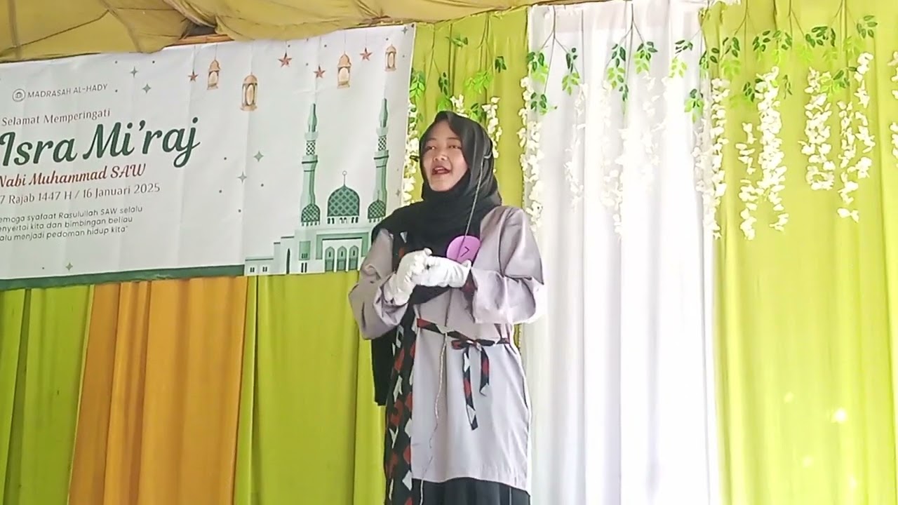 syarhil putri kelas 9b