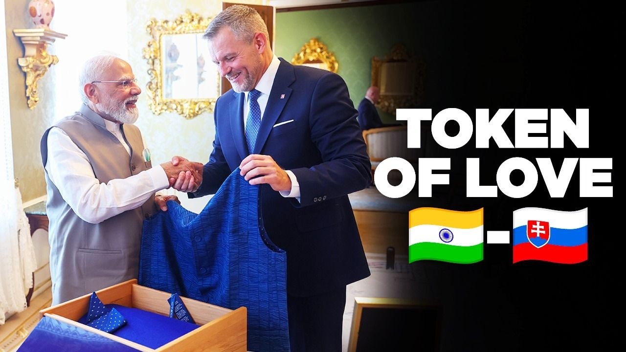 PM Modi and President Pellegrini of Slovakia exchange gifts in these special visuals! Check out..