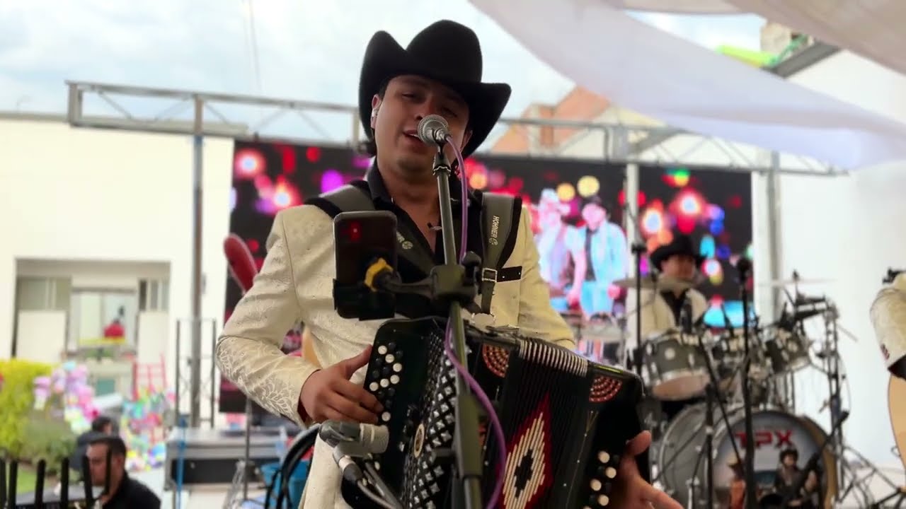 Mi Ultimo Viaje Grupo Decreto en vivo