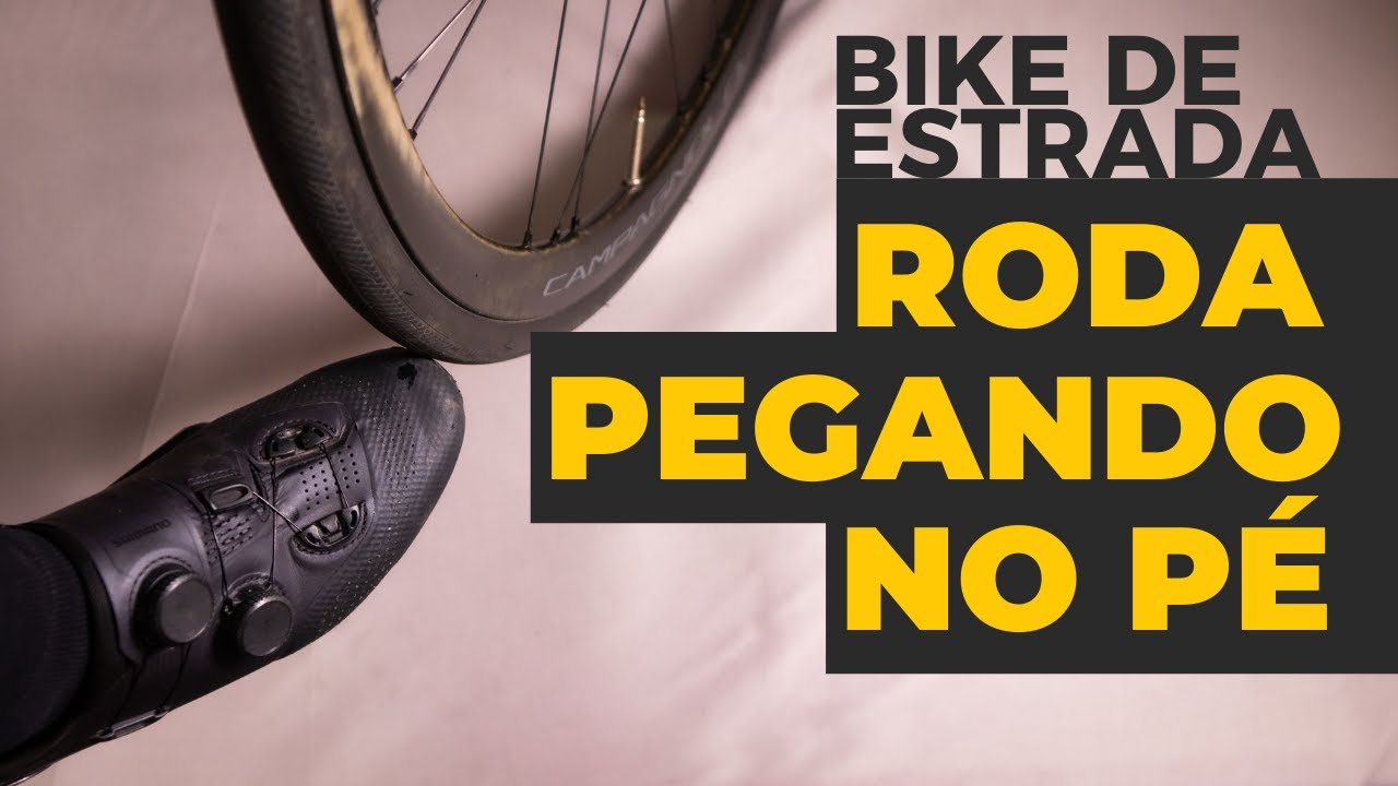 Roda pegando no pé. O toe overlap na speed. Pedaleria