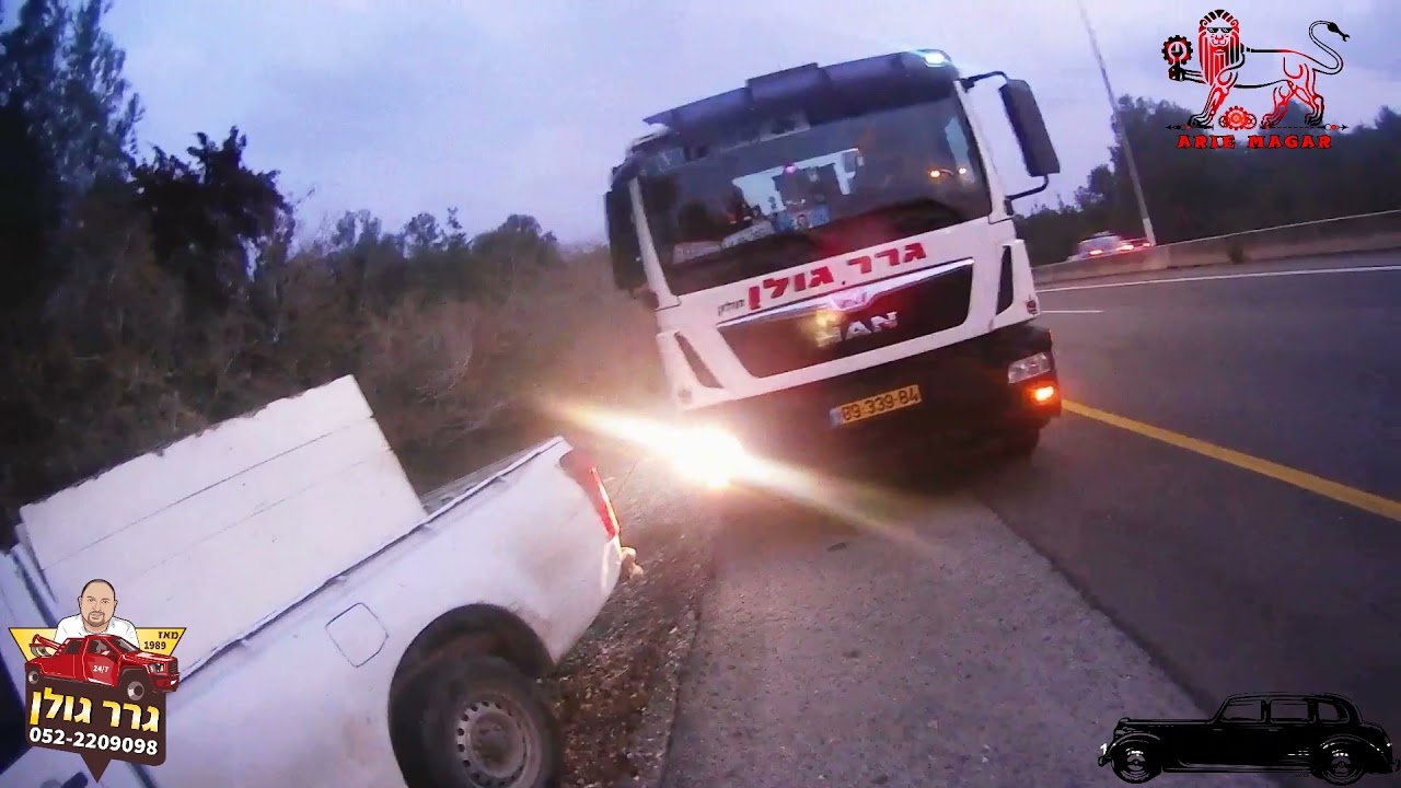 חילוץ רכב מתעלה כביש 443 - גרר גולן