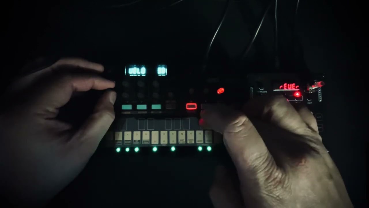 Desolate Dreams 01 (Korg Volca FM2 & NTS-3 Kaoss Pad) Dawless Jam.
