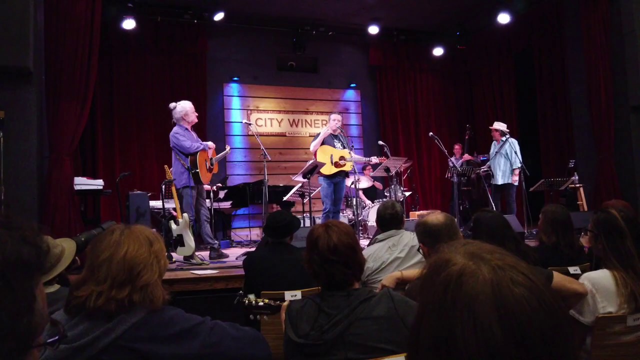 Jason Isbell leads Pink Floyd's 