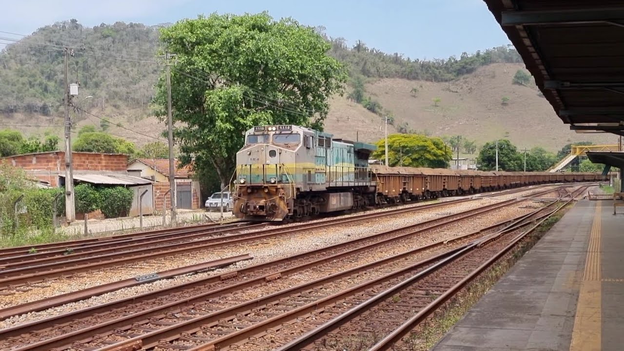 Trem com 172 vagões carregados da VALE em Nova Era - MG