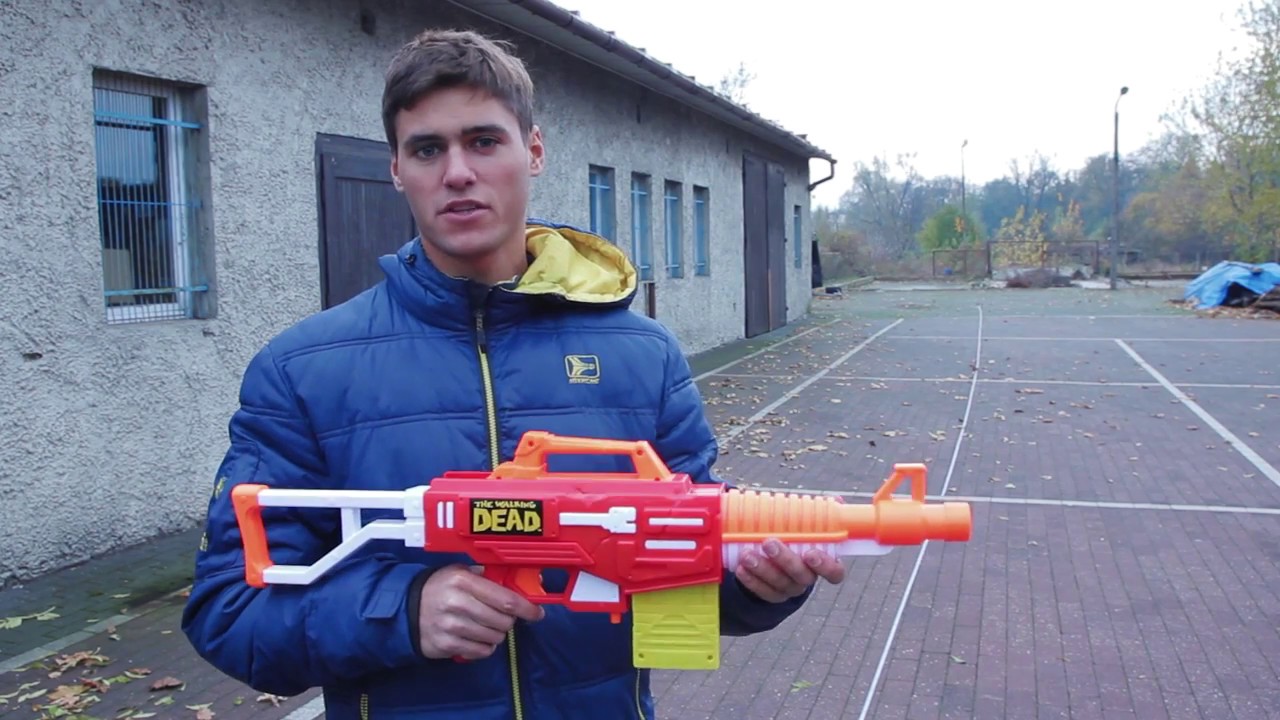 Buzz Bee M16 Abrahama - Czy dosięgnie zombiaka? Test zasięgu!