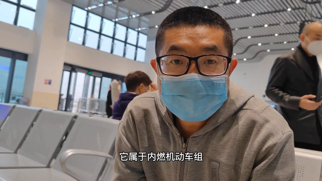 西安阿房宫南到户县站列车，全程26公里25分钟票价6元，西户铁路方便快捷#城市记忆 #交通 #随手拍 #旅游 #西户铁路 #街景随拍