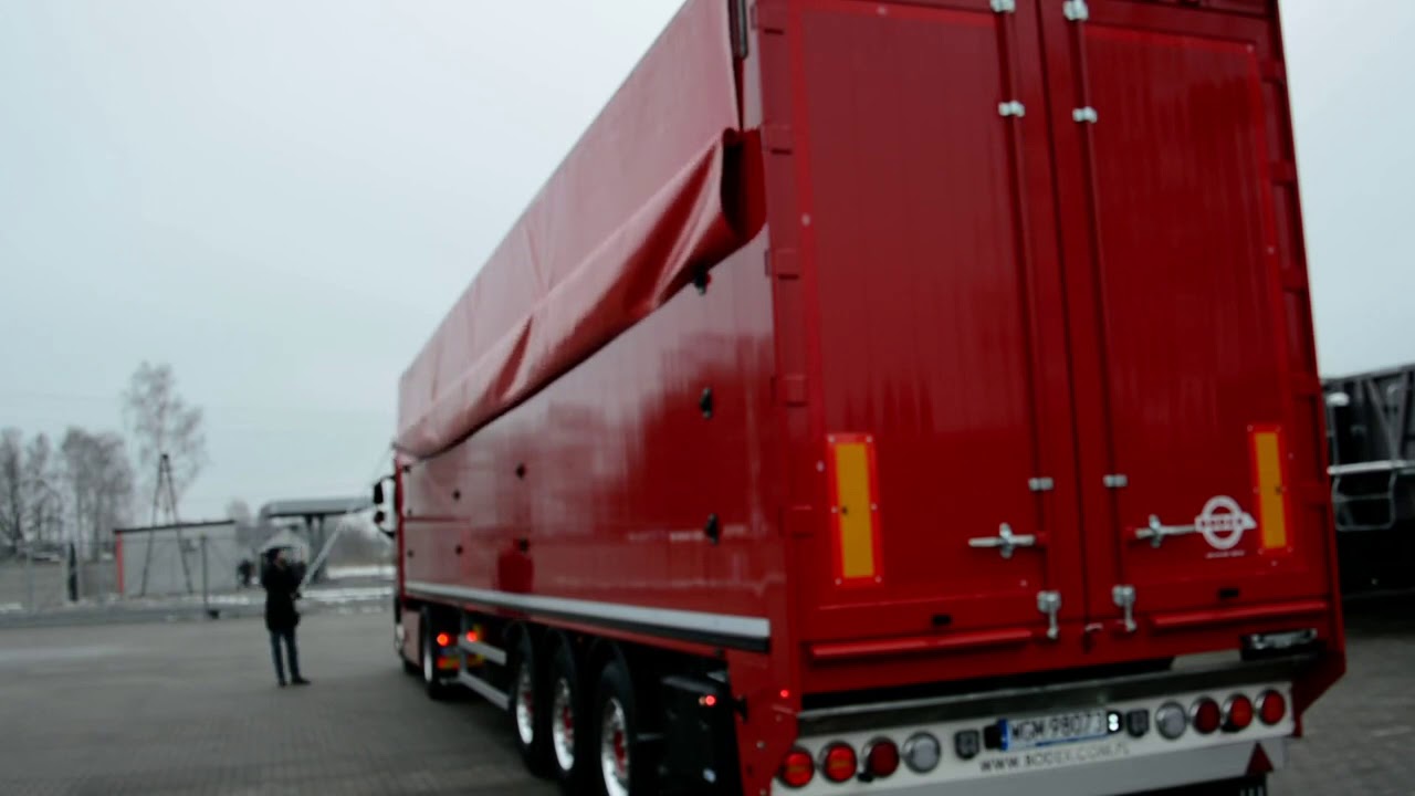 Напівпричіп BODEX із системою рухомої підлоги CARGO FLOOR