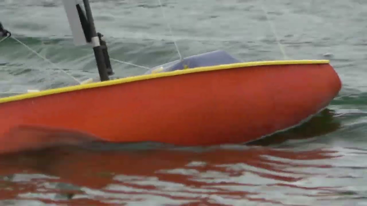 Sailing a Graupner Micro Magic at Eaton park Norwich