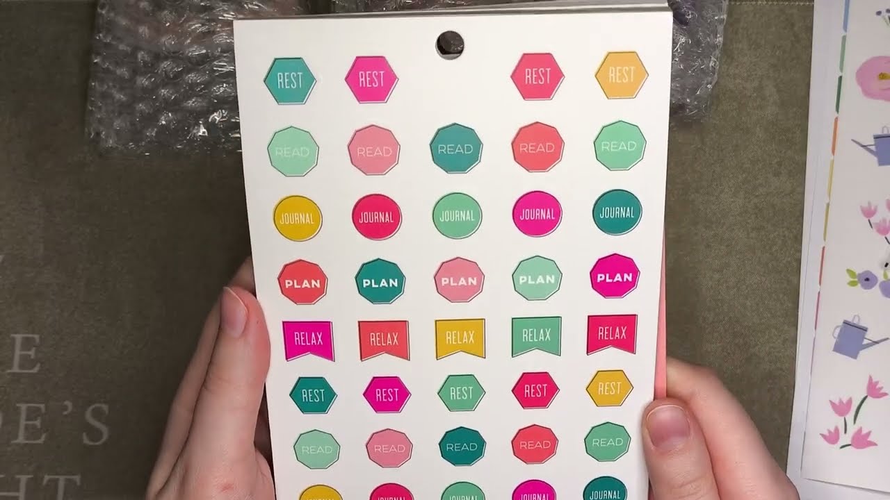 Заказ и подарок сюрприз из магазина Willbe/стикербук Happy planner