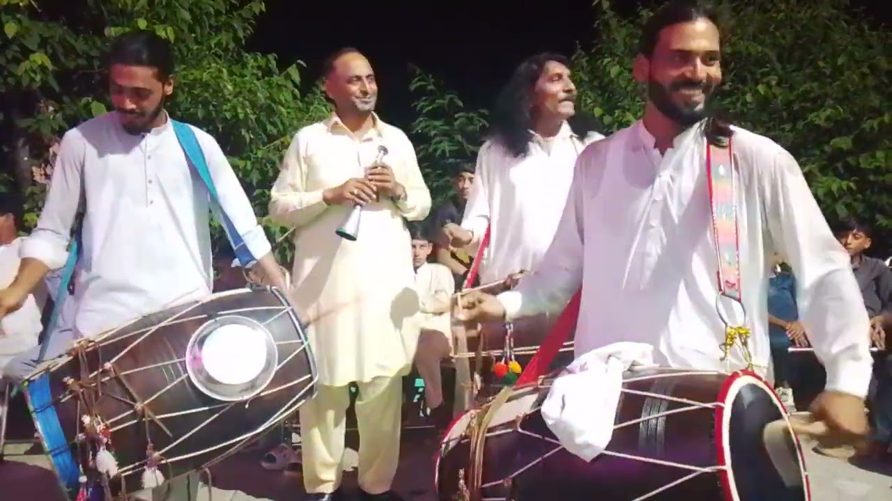 Takte rahte tujhko sanjh savere