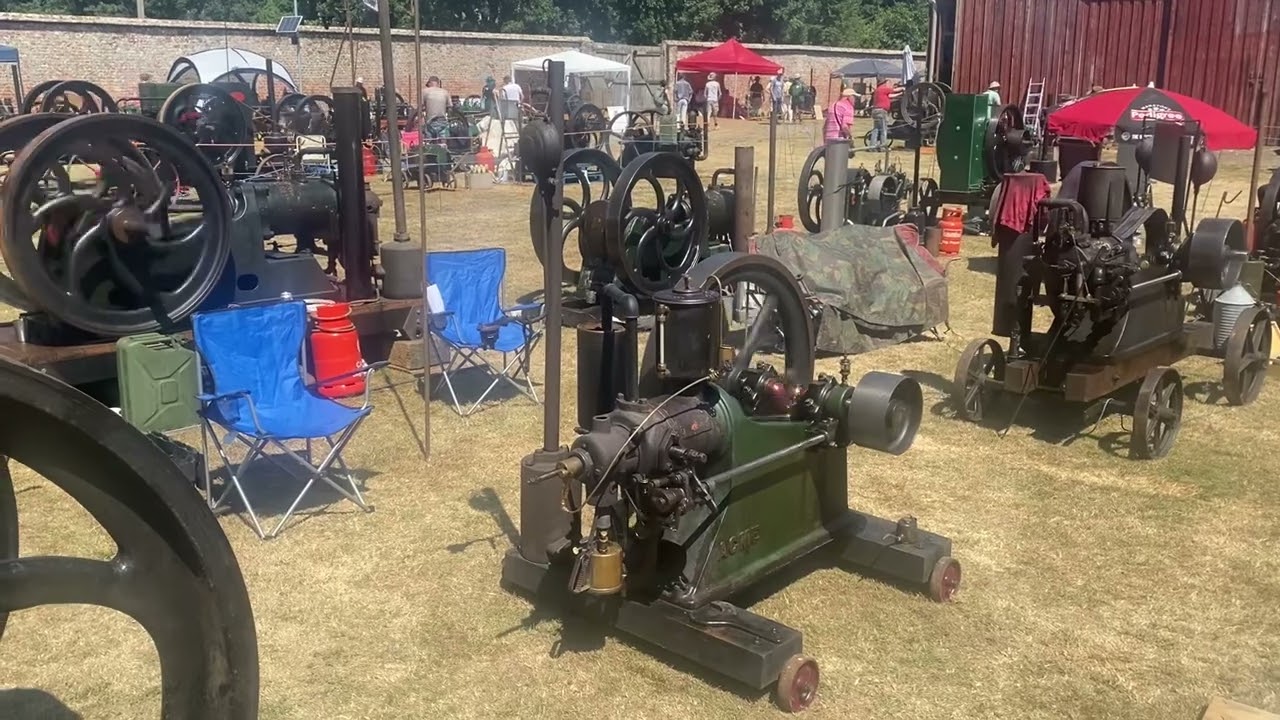 ACME oil engine at Breamore Scottish stationary engines special 2025